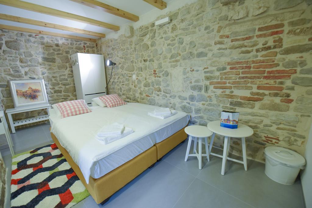 Pylon Rooms Спліт Екстер'єр фото